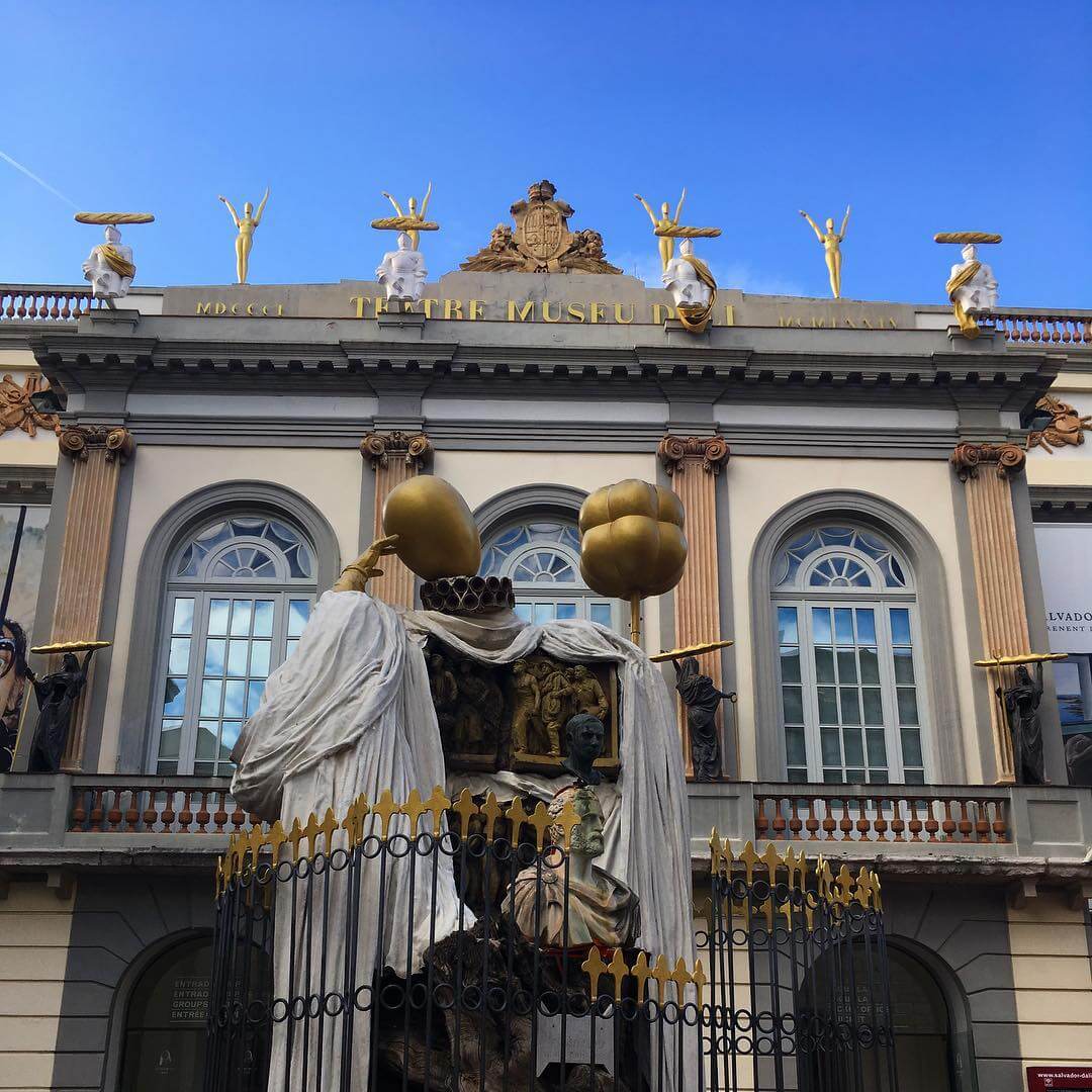 Outside the Dalí Museum entrance